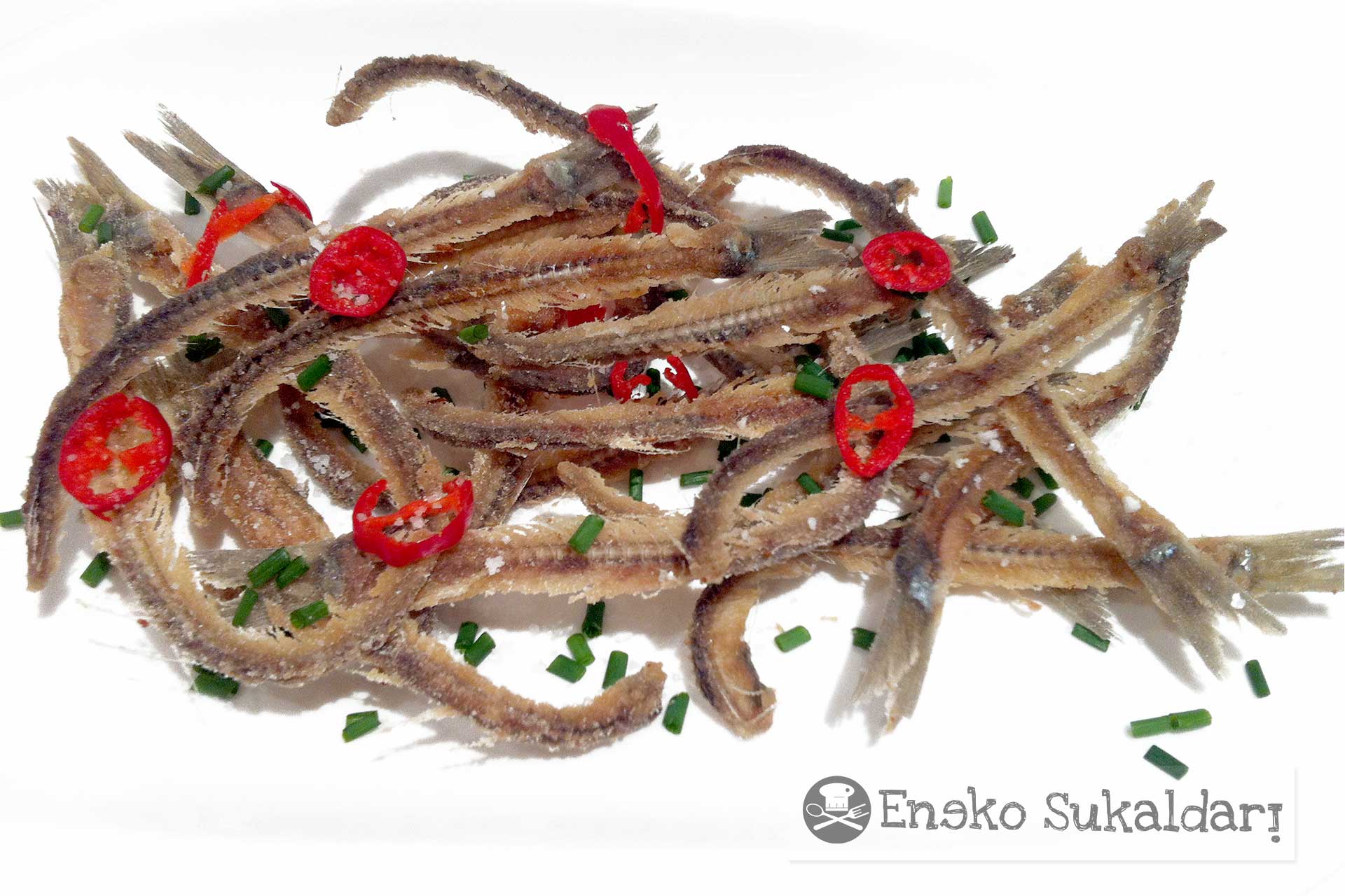 Espinas de anchoa fritas. Aperitivo del Celler Can Roca - Receta - Eneko sukaldari